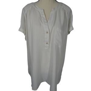Rose + Olive Women's XL Ivory Blouse Short Sleeves V-Neck Button Neckline NWT